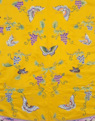 图片[2]-Bright yellow satin embroidered grape butterfly pattern shirt-China Archive